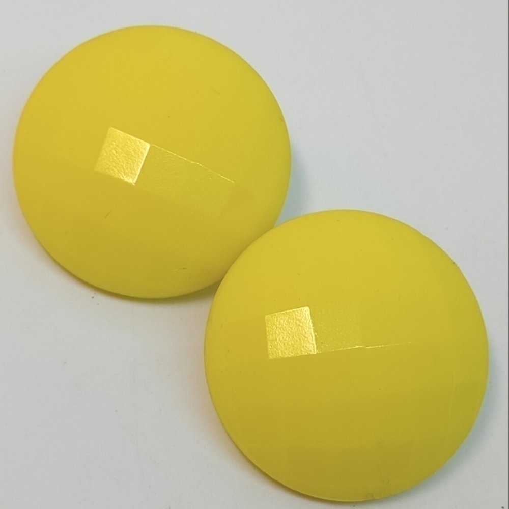* Vintage Bright Sunshine Yellow Milk Glass Clip On Earrings